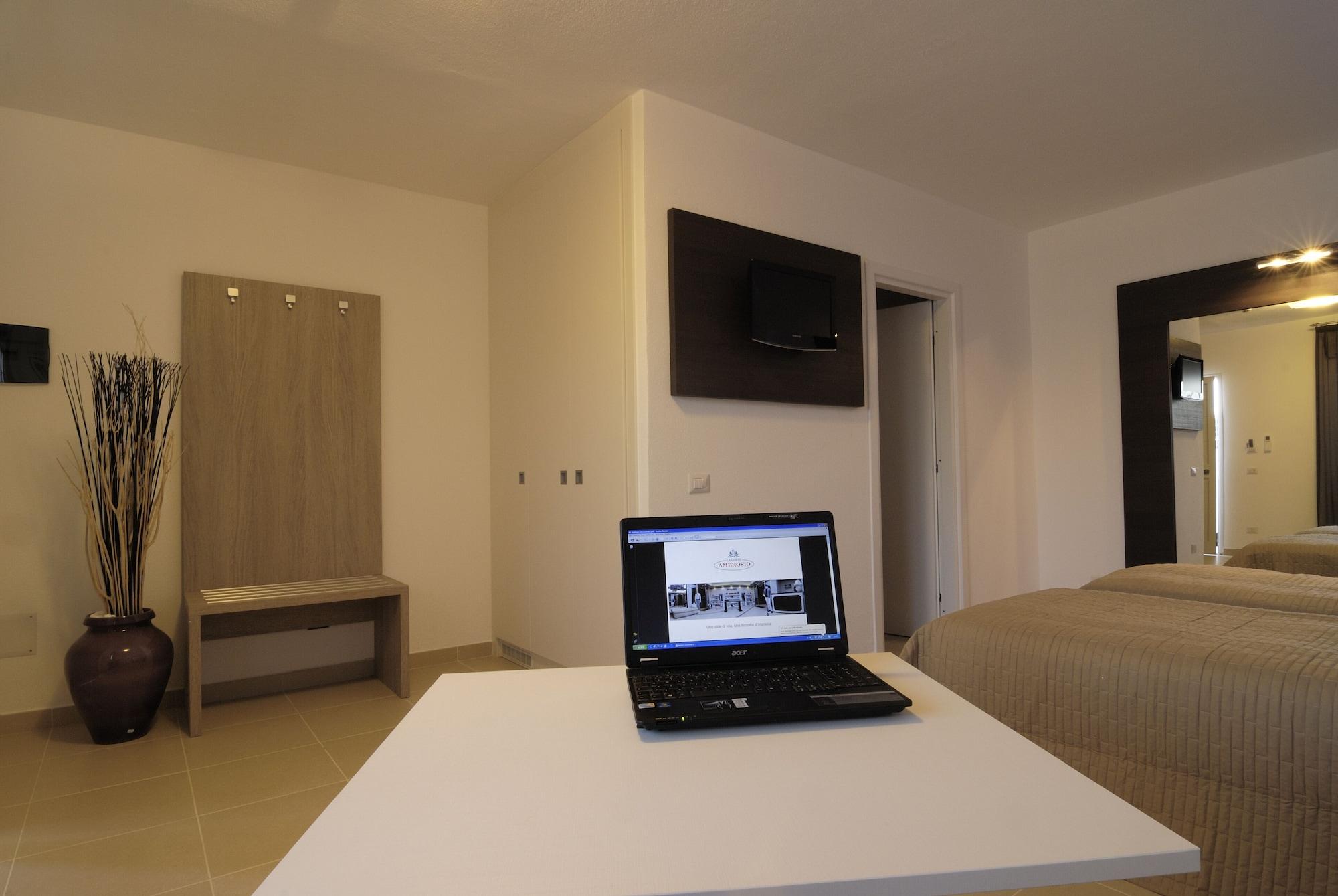 Hotel Ambrosio La Corte Olbia Bagian luar foto
