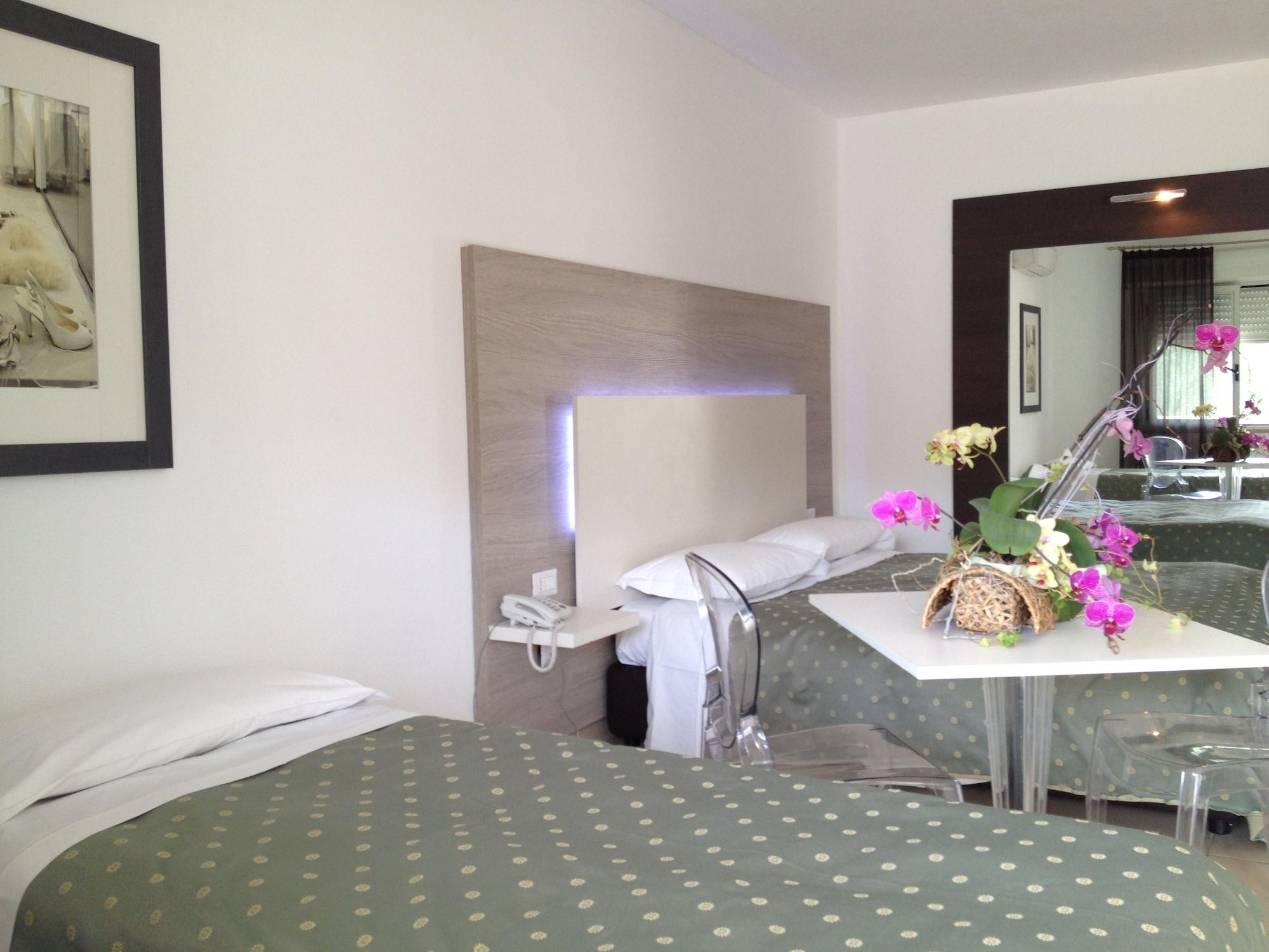 Hotel Ambrosio La Corte Olbia Bagian luar foto
