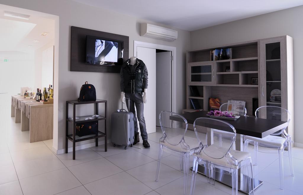 Hotel Ambrosio La Corte Olbia Bagian luar foto